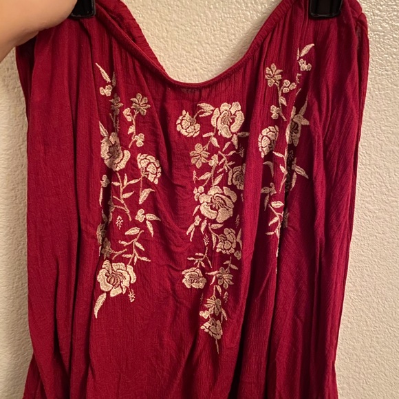 Abercrombie & Fitch Tops - Abercrombie Off the shoulder long sleeve blouse! Abercrombie & Fitch Tops - Abercrombie Off the shoulder long sleeve blouse!
